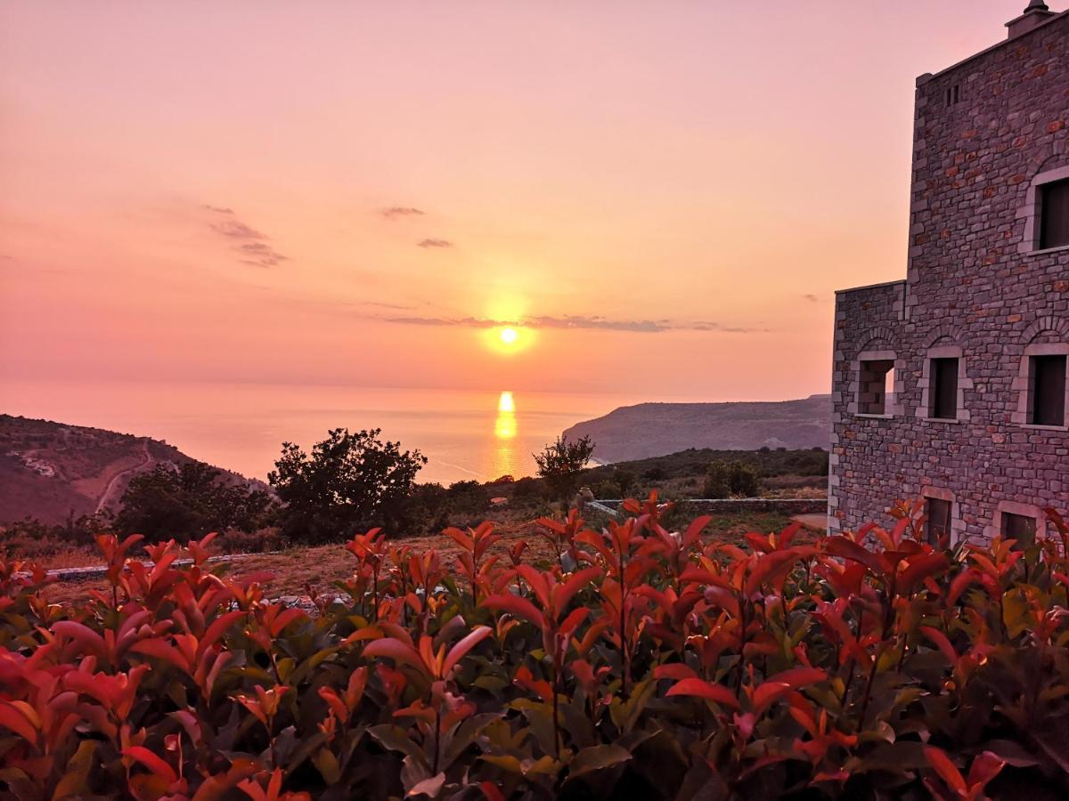 Sunset View Stone House, Areopoli Maniヴィラ エクステリア 写真